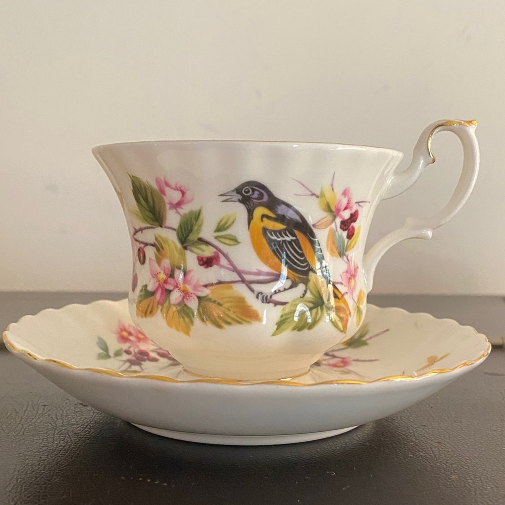 Royal Albert Woodland Series; Baltimore Oriole - Picture 6 of 6